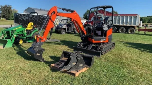 Mini pelle Kubota U27-4 / 2,5 T