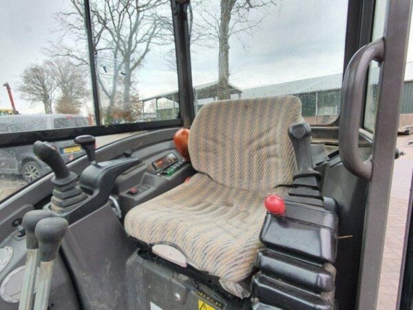 Mini pelle Volvo EC 18D / 1,7 T - Image 11