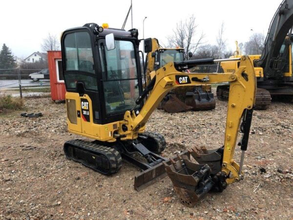 Mini pelle Caterpillar 301.6 / 1,7 T