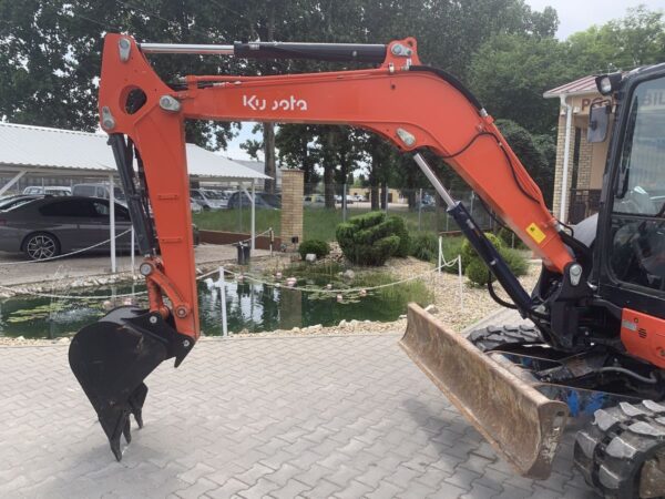 Mini Pelle Kubota U48-4 / 4,7 T - Image 4
