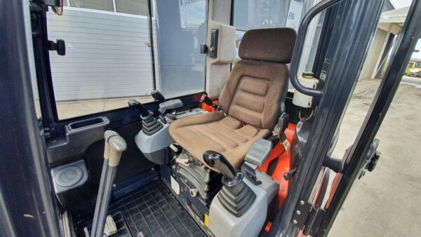 Mini pelle Kubota KX71-3 / 2,8 T - Image 7