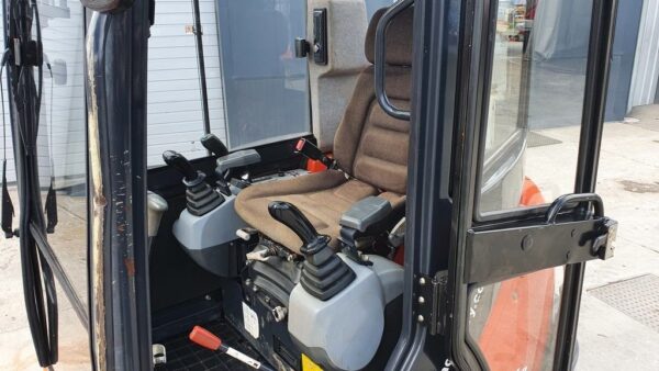 Mini pelle Kubota KX71-3 / 2,8 T - Image 10