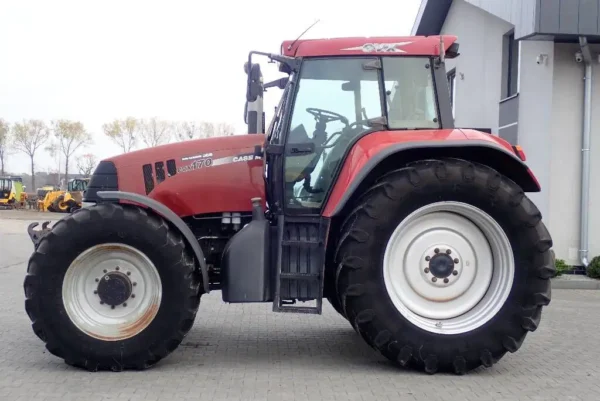 Case IH CVX 170 - Tracteur Agricole Robuste et Performant - Image 4