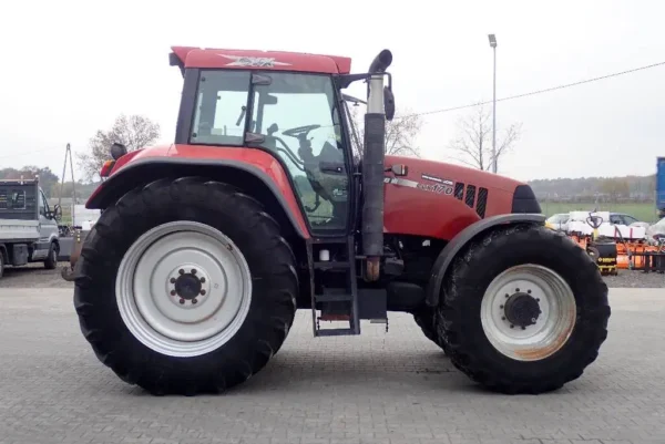 Case IH CVX 170 - Tracteur Agricole Robuste et Performant - Image 8