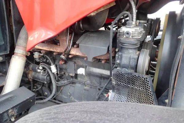 Case IH CVX 170 - Tracteur Agricole Robuste et Performant - Image 11