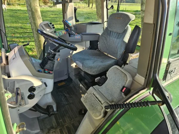Fendt Vario 820 718 818 - Tracteur Agricole Haut de Gamme - Image 19