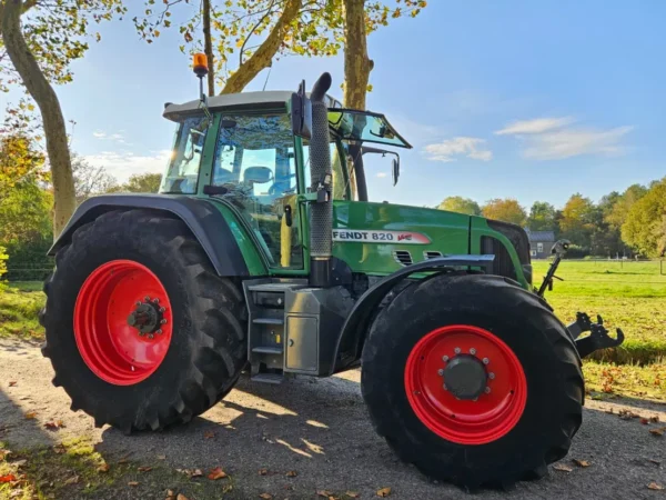 Fendt Vario 820 718 818 - Tracteur Agricole Haut de Gamme - Image 8