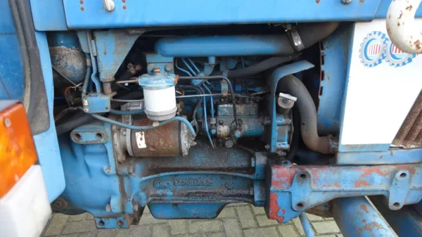 Ford 4600 - Tracteur Agricole Fiable et Performant - Image 9