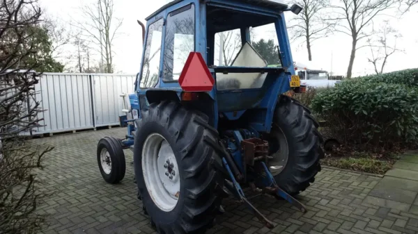 Ford 4600 - Tracteur Agricole Fiable et Performant - Image 6