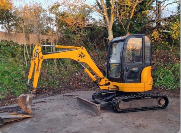Mini pelle JCB 8027 / 2,7 Tonnes - Image 2
