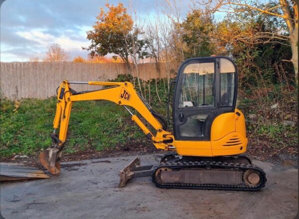 Mini pelle JCB 8027 / 2,7 Tonnes - Image 3