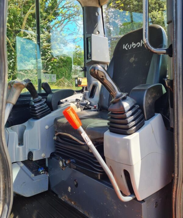 Mini pelle Kubota U48-4 / 5 Tonnes - Image 5