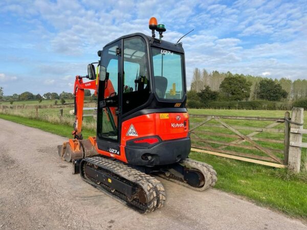 Mini pelle Kubota U27-4 / 2,7 Tonnes - Image 7