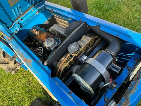 Mini tracteur de jardin Iseki TU1700 - Fiable et abordable - Image 3