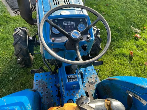 Mini tracteur de jardin Iseki TU1700 - Fiable et abordable - Image 12