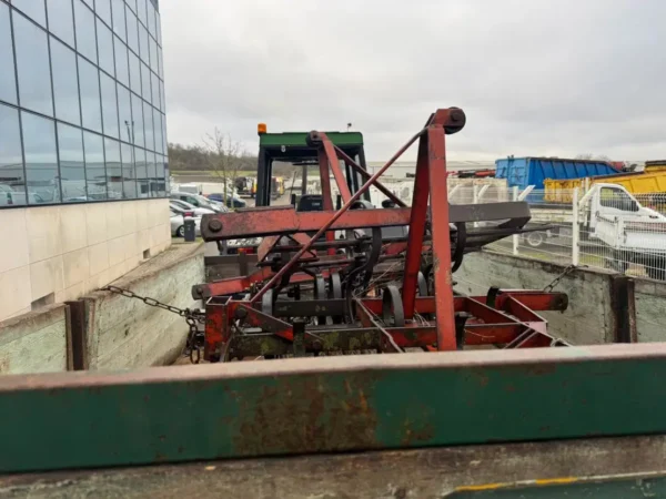 Tracteur John Deere 3130 4X4 avec remorque - Image 19