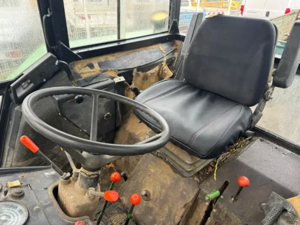 Tracteur John Deere 3130 4X4 avec remorque - Image 28