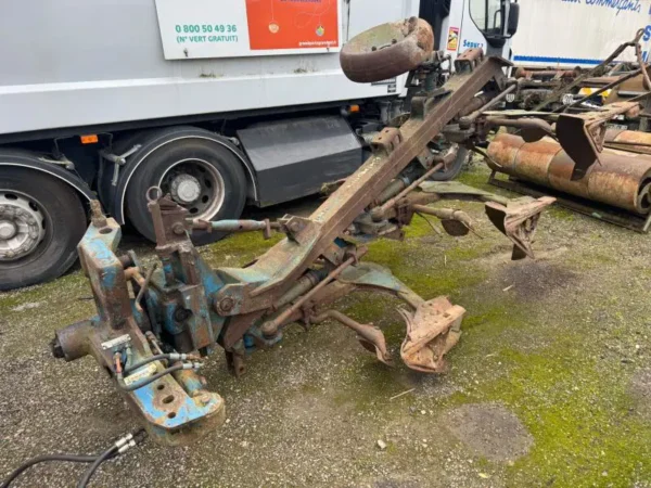 Tracteur John Deere 3130 4X4 avec remorque - Image 7