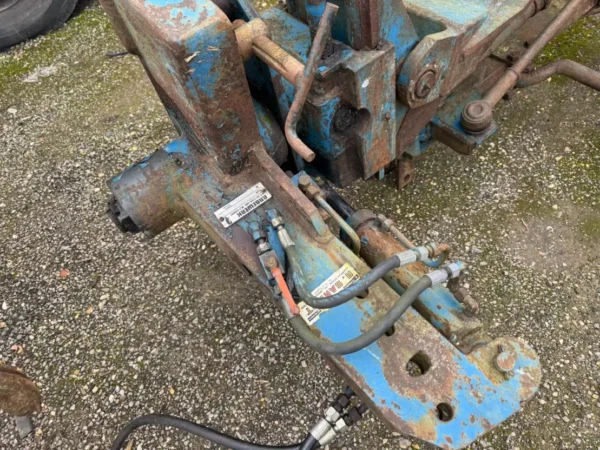 Tracteur John Deere 3130 4X4 avec remorque - Image 8