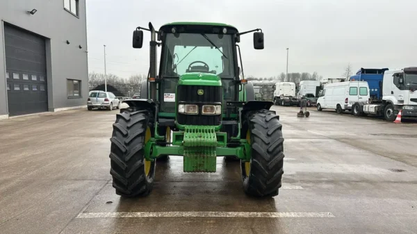 John Deere M1 6430 4X4 - Tracteur Agricole Propre et Fiable - Image 9