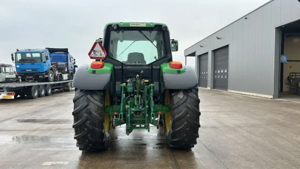 John Deere M1 6430 4X4 - Tracteur Agricole Propre et Fiable - Image 10