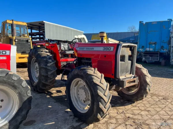 Massey Ferguson 390 - Tracteur Compact - Image 8