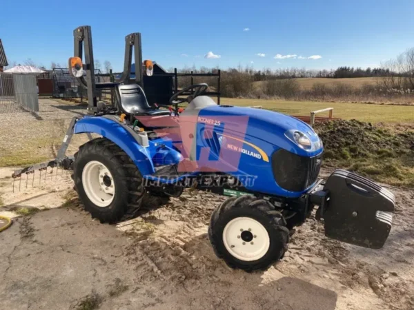 New Holland Boomer 25 - Tracteur Agricole Compact avec Accessoires - Image 2