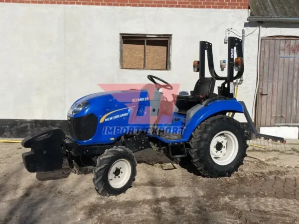 New Holland Boomer 25 - Tracteur Agricole Compact avec Accessoires