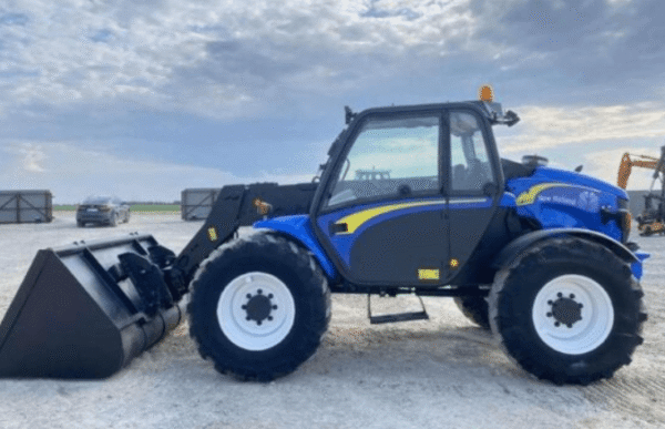 CHARIOT TÉLESCOPIQUE New Holland LM 415 A - Image 2
