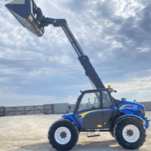CHARIOT TÉLESCOPIQUE New Holland LM 415 A