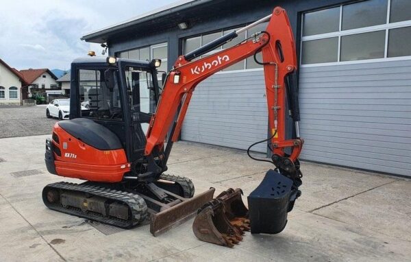Mini pelle Kubota KX71-3 / 2,8 T