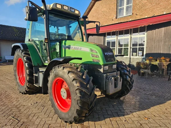 Tracteur Fendt 4WD Farmer 308 C - Performant et Fiable - Image 2