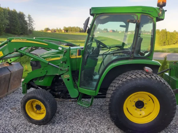 Tracteur John Deere 4520 avec Chargeur Frontal (2005)