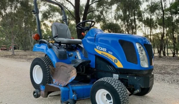 Tracteur New Holland Boomer 1025 - Image 5
