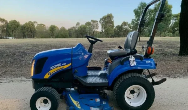 Tracteur New Holland Boomer 1025 - Image 10