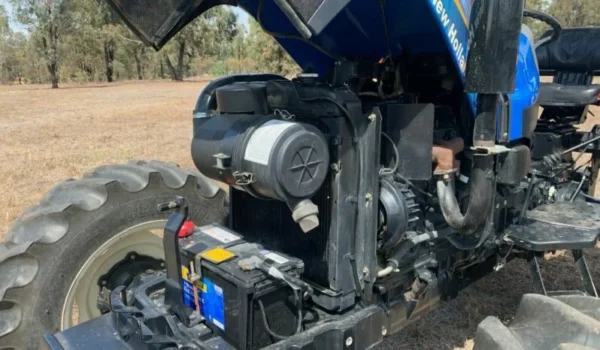 Tracteur New Holland TT75 – Puissance et Performance pour vos Travaux Agricoles - Image 3