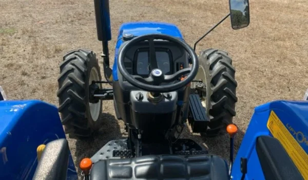 Tracteur New Holland TT75 – Puissance et Performance pour vos Travaux Agricoles - Image 4