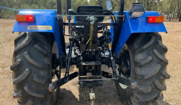Tracteur New Holland TT75 – Puissance et Performance pour vos Travaux Agricoles - Image 6