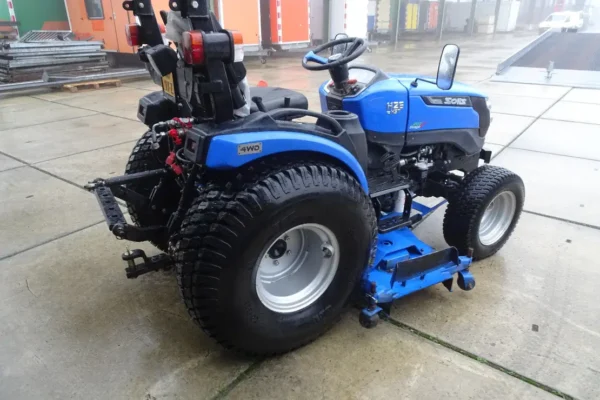 Tracteur compact Solis HST26 - état proche du neuf - Image 4