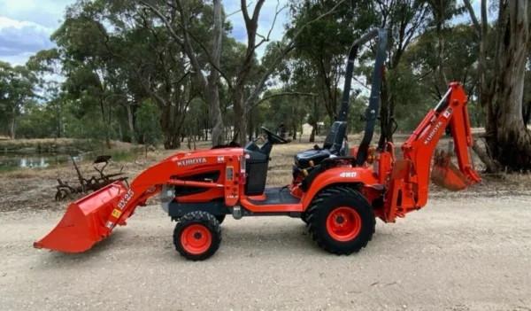 Tractopelle Kubota BX25 - Image 2