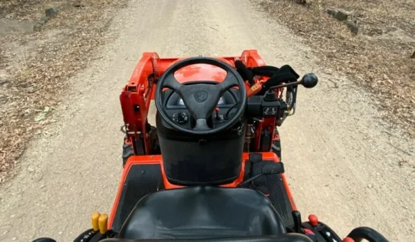 Tractopelle Kubota BX25 - Image 3