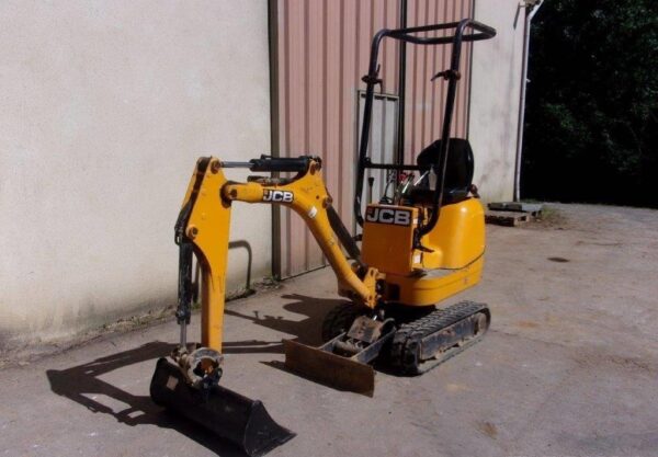 Mini Pelle JCB 8008 / 0,9 T