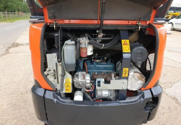 Mini pelle Kubota KX 015-4 / 1,4 T - Image 3