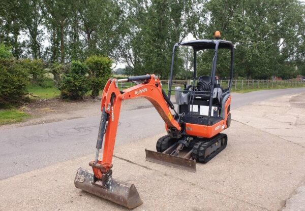 Mini pelle Kubota KX 015-4 / 1,4 T - Image 5