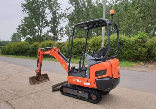 Mini pelle Kubota KX 015-4 / 1,4 T - Image 10