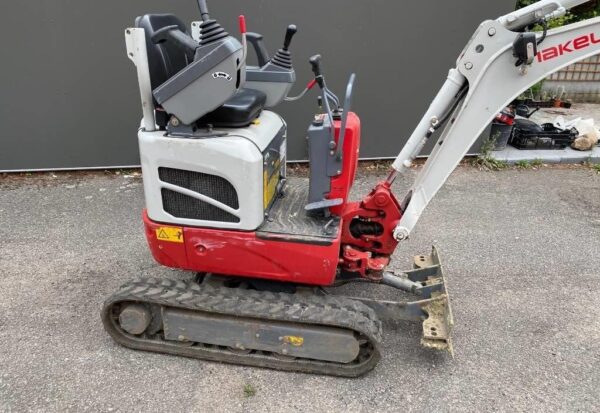 Mini Pelle Takeuchi TB210R / 1,1 T - Image 6
