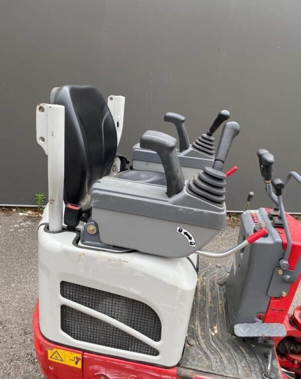 Mini Pelle Takeuchi TB210R / 1,1 T - Image 5